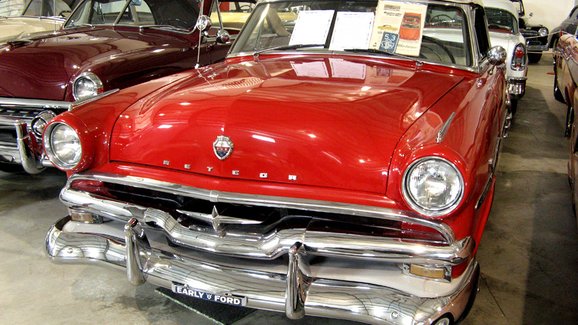 Meteor (1949–1961): Když se v Kanadě prodávaly Fordy jako Meteor