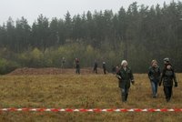 Obří kráter v Lotyšsku: Meteorit nebo podvod?
