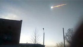 Panika a obavy z UFO: Masivní exploze meteoritu vyděsila město na Sibiři