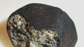 Meteority mají různé podoby. Tento byl nalezen v Česku