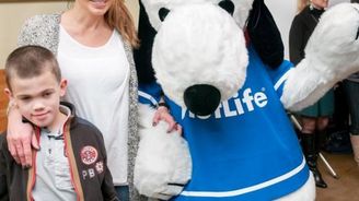 Pojišťovna MetLife opět vsadila na Snoopyho, tentokrát však se zlomenou nohou