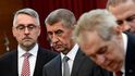 Zleva ministr obrany Lubomír Metnar (za ANO), premiér Andrej Babiš (ANO) a prezident Miloš Zeman na velitelském shromáždění v Praze