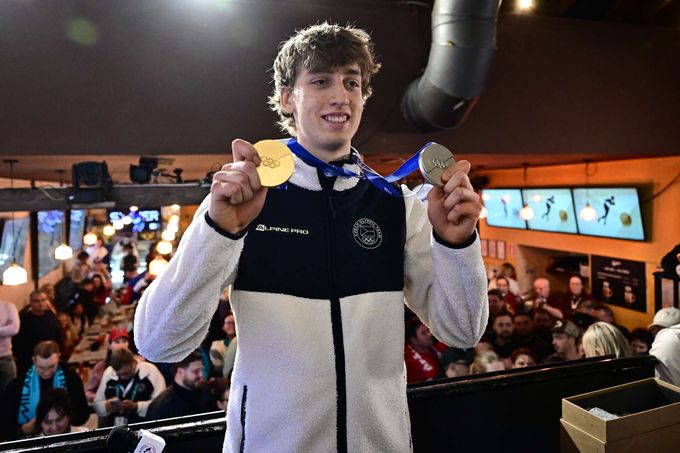 Pevný hlas a zlato na krku. Metoděj Jílek: golden boy, kterého Česko teprve poznává Pevný hlas a zlato na krku. Metoděj Jílek: golden boy, kterého Česko teprve poznává