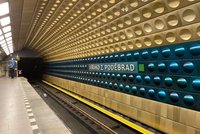 Jako nová! Stanice metra Jiřího z Poděbrad se po deseti měsících znovu otevřela cestujícím