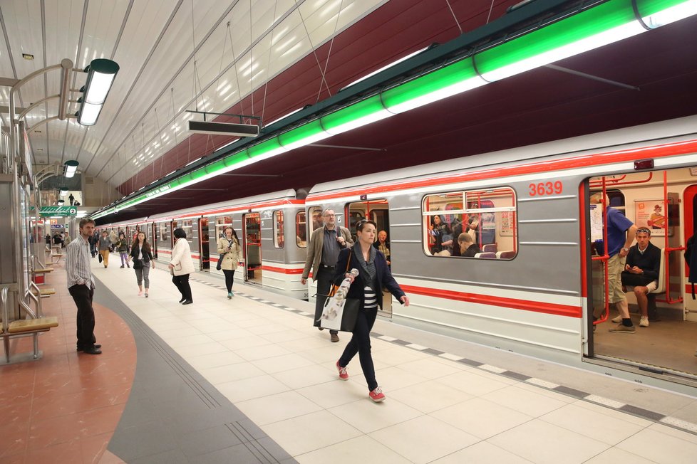 Nové stanice metra řeší další problémy