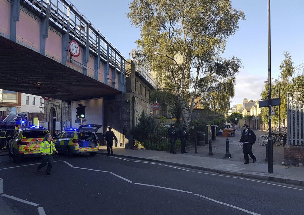 Výbuch v londýnské stanici metra Parsons Green.