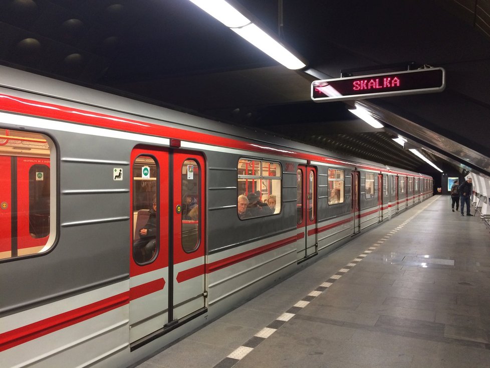 Metro muzeum na lince A bude o nadcházejícím víkendu obousměrně uzavřené.