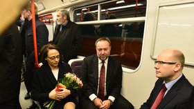 Otevření nového metra A: Adriana Krnáčová a Bohuslav Sobotka se svezli metrem