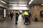 Ve stanici metra Chodov došlo k pádu muže do kolejiště. Provoz musel být pozastaven. (ilustrační foto)