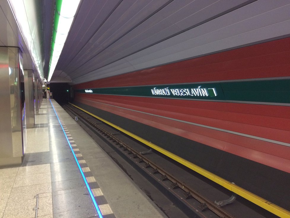 Stanice metra A Nádraží Veleslavín