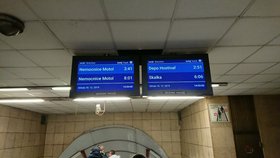 Nové informační tabule v pražském metru.