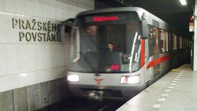 Metro nepojede mezi stanicemi Pražského povstání a Kačerov.