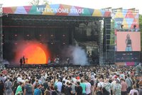 Metronome Festival - den první: Hudba ze všech stran, horko jako v tropech a fronty na osvěžení