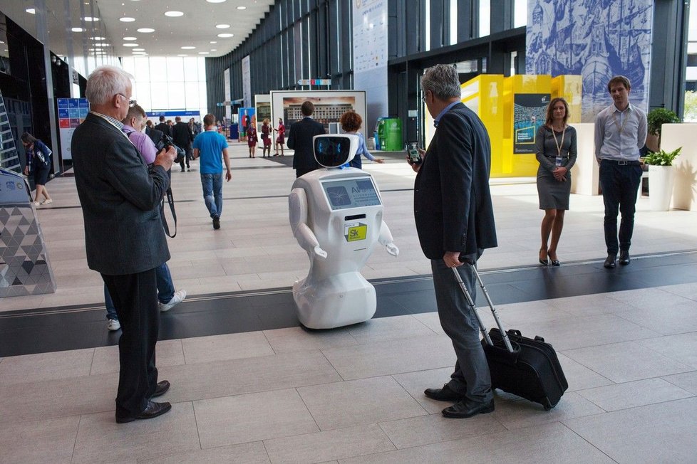 Robot stejného typu už byl loni použit během výstav.