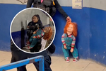 Mexická policie zadržela panenku Chucky.