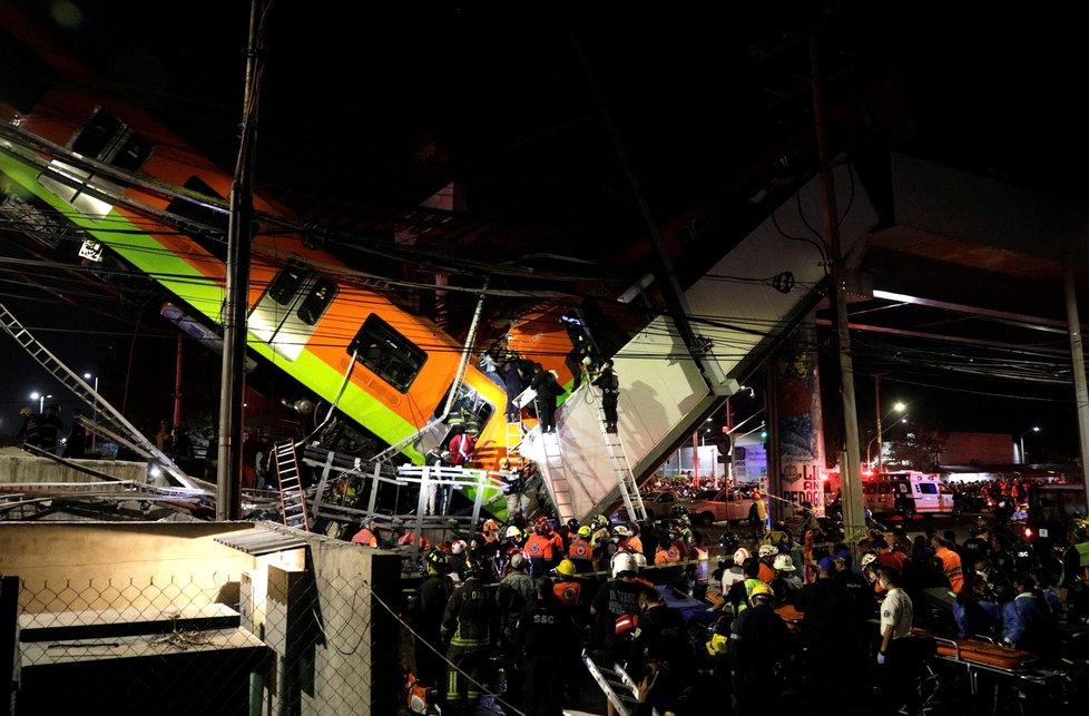 Nejméně 13 mrtvých si vyžádala nehoda v metru v hlavním městě Mexika (4.5.2021)