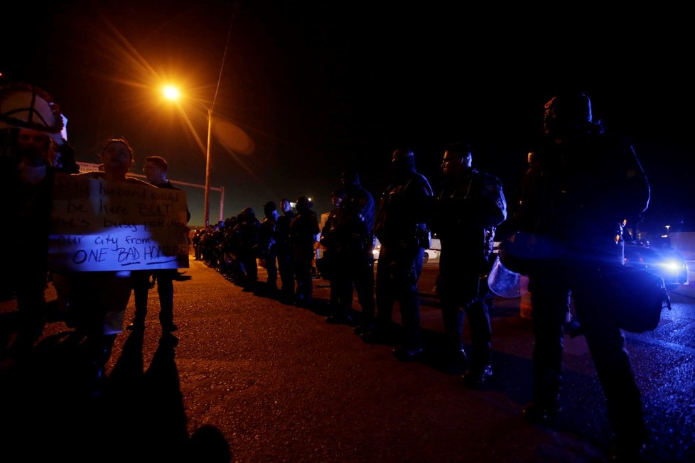 Protesty proti stavbě zdi na hranicích s Mexikem