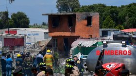V Mexiku vybuchla továrna na pyrotechniku, exploze si vyžádala nejméně 16 obětí.