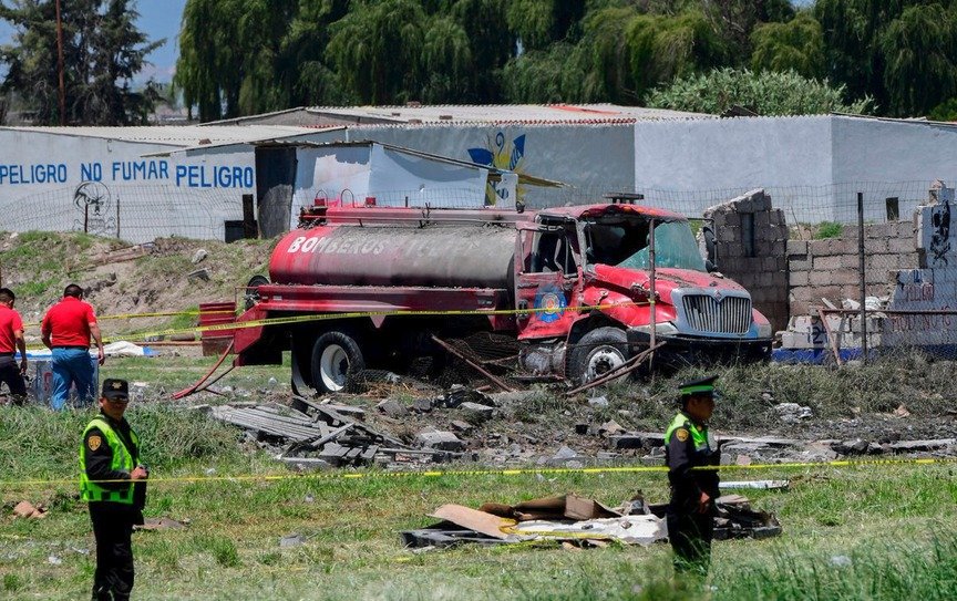 V Mexiku vybuchla továrna na pyrotechniku, exploze si vyžádala nejméně 16 obětí.