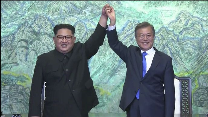Kim Čong-un a Mun Če-in 