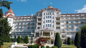 Imperiál – velmi luxusní hotel hostí opulentní večírky sponzorů