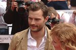 Jamie Dornan musel opustit své luxusní apartmá - fanoušci ho v něm vyčmuchali.