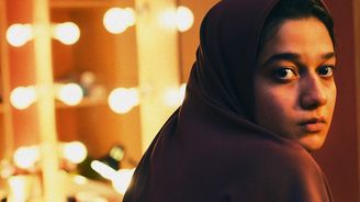 Přehlídka Tady Vary, film druhý: Íránské drama o vraždě manžela v přímém přenosu