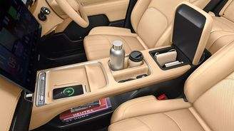 MG Hector Tomahawk EV MG Hector Tomahawk EV