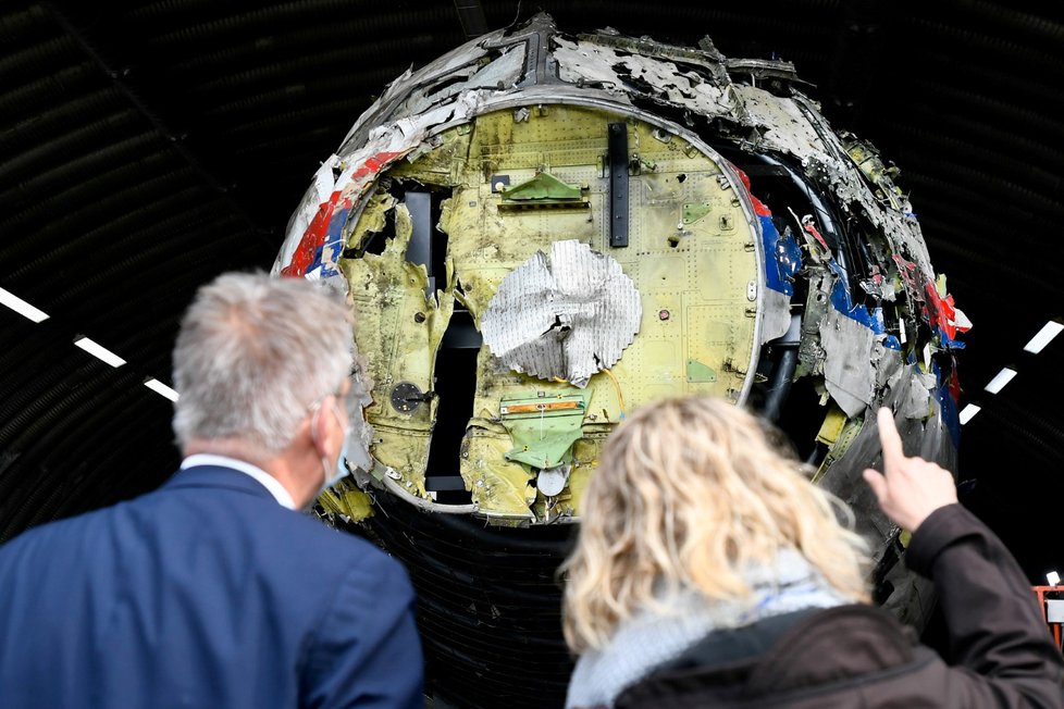 Podle nizozemského soudu jsou důkazy, že letoun MH17 sestřelila raketa Buk (červen 2021)