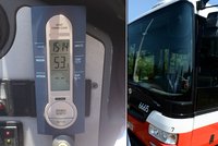 Extrémní vedra zasáhla i řidiče: Autobusák naměřil v MHD přes 50 stupňů!