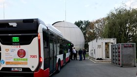 Testovací linkový autobus MHD se plnil v čistírně odpadních vod a kalů v Modřicích. Při 36 tankováních nasál celkem 1 660 kg biometanu. Jedno plnění trvalo čtvrt hodiny.