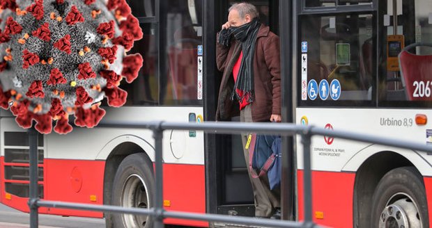 Už žádné „zapomněl jsem“: Od úterka je možné si v metru pořídit respirátor za desetikačku