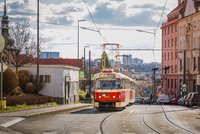Praha se chystá na příchod uprchlíků: Ukrajinci budou mít MHD zdarma, připravují se i školy