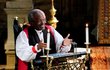 Černošský kněz Michael Curry pronesl na svatbě Harryho a Meghan vášnivý projev