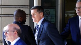 Trumpův bývalý bezpečnostní expert Michael Flynn na výslechu FBI kvůli jeho stykům v Rusy během volební kampaně