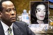 Lékař Michaela Jacksona Conrad Murray kvůli neúmyslnému zabití Jacksona definitivně přišel o lékařskou licenci.