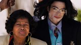 O 17 miliónů chudší! Matka Michaela Jacksona (†50) prohrála spor o jeho smrti