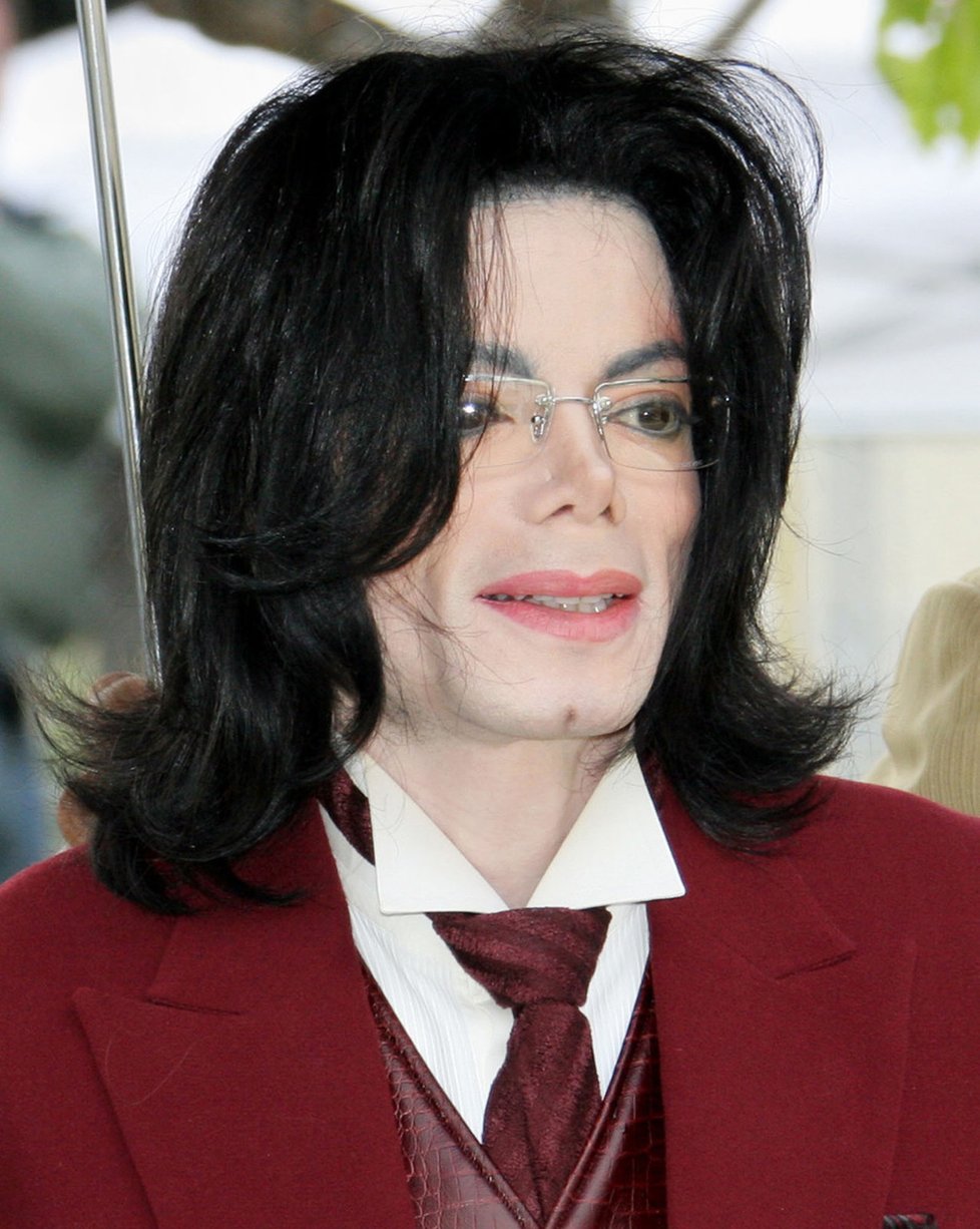 Michael Jackson byl přezdívaný jako „král popu“.