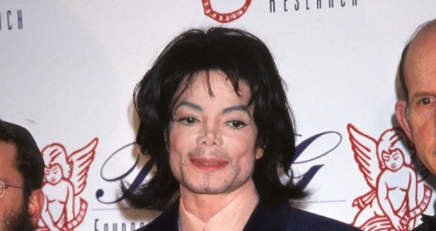 Michael Jackson byl famózní zpěvák. Na sklonku jeho života se na něm ale promítaly plastické operace a zdravotní problémy