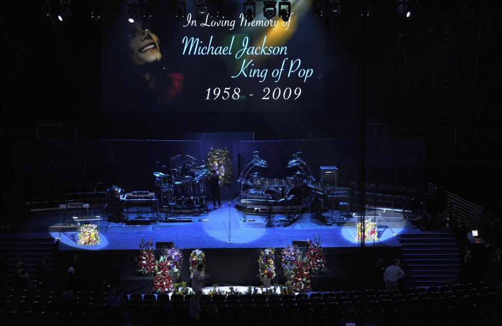 Staples centrum je připraveno rozloučit se s popovým králem Michaelem Jacksonem