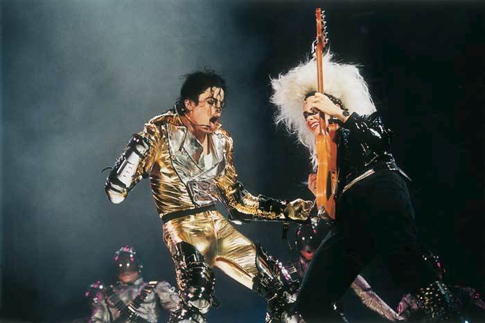 Bombastická HIStory World Tour odstartovala v září 1996 v Praze na Letné. Na koncert přišlo sto dvacet tisíc fanoušků.