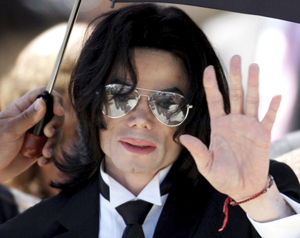 Michael Jackson (†50)