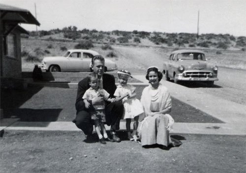 Bill, Ori Jean, Diane a Mike May v roce 1956 těsně před osudnou nehodou