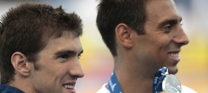 Michael Phelps (vľavo) a Milorad Čavič s medailami z Ríma.