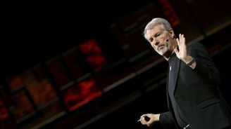 Tíseň kryptotrhu nekončí, akcie důležitá pro cenu bitcoinu má problém Tíseň kryptotrhu nekončí, akcie důležitá pro cenu bitcoinu má problém