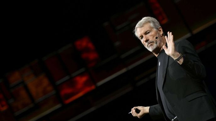 Michael Saylor na konferenci Bitcoin 2025 v Las Vegas. Spoluzakladatel Strategy je i pravidelným účastníkem obdobné akce BTC Prague pořádané v Letňanech. Michael Saylor na konferenci Bitcoin 2025 v Las Vegas. Spoluzakladatel Strategy je i pravidelným účastníkem obdobné akce BTC Prague pořádané v Letňanech.