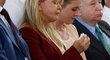 Na slavnostní večer doprovodil Corinnu a dceru Ginu Michaelův přítel Jean Todt. Na slavnostní večer doprovodil Corinnu a dceru Ginu Michaelův přítel Jean Todt.