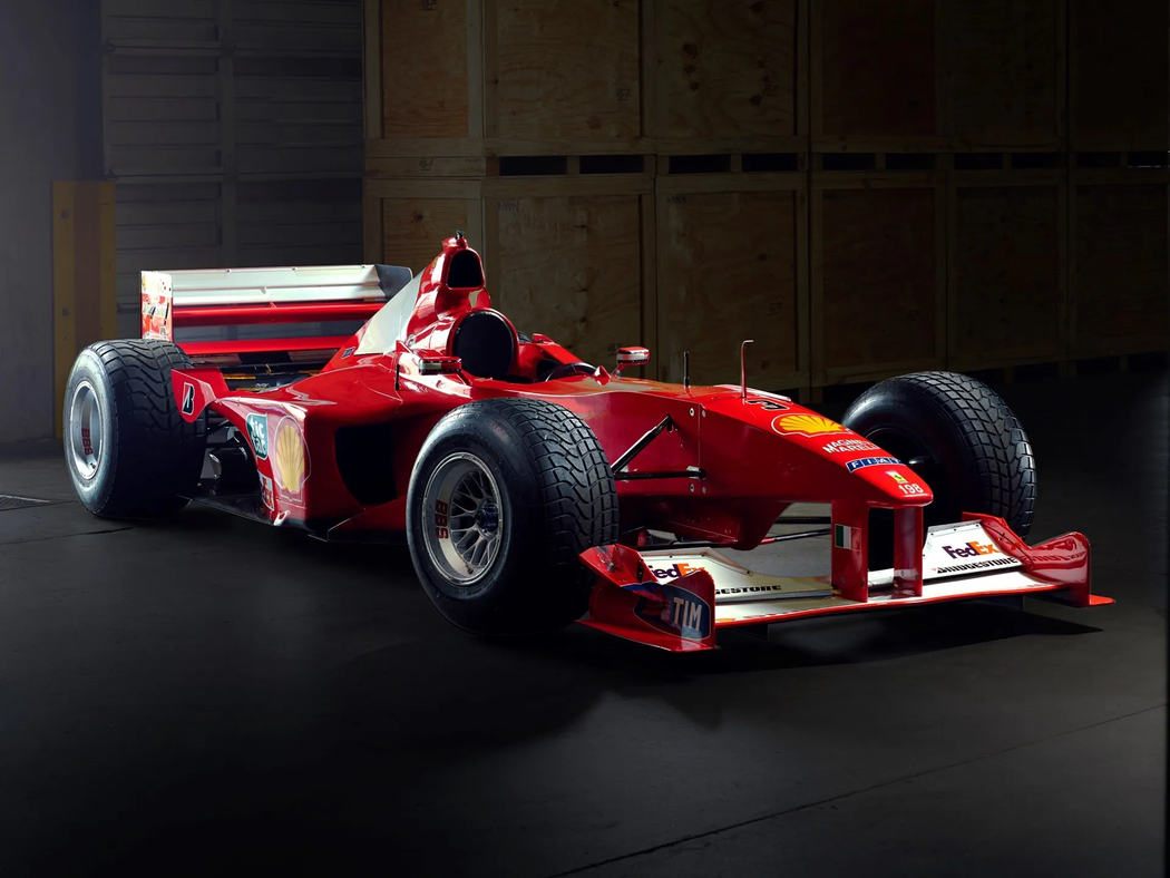 V tomto Ferrari získal Michael Schumacher svůj třetí titul mistra světa.