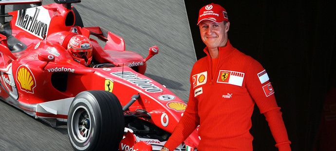 Legendární německý pilot Formule 1 Michael Schumacher údajně komunikuje se svým okolím