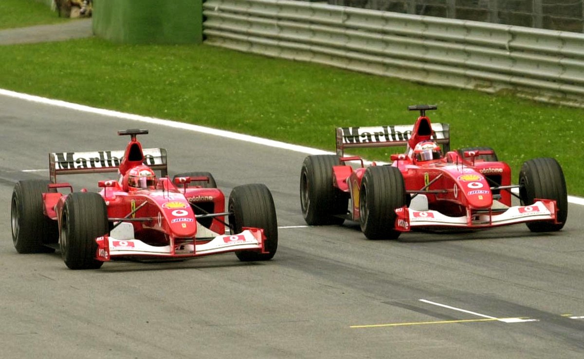 Michael Schumacher se svým týmovým kolegou Rubensem Barrichellem